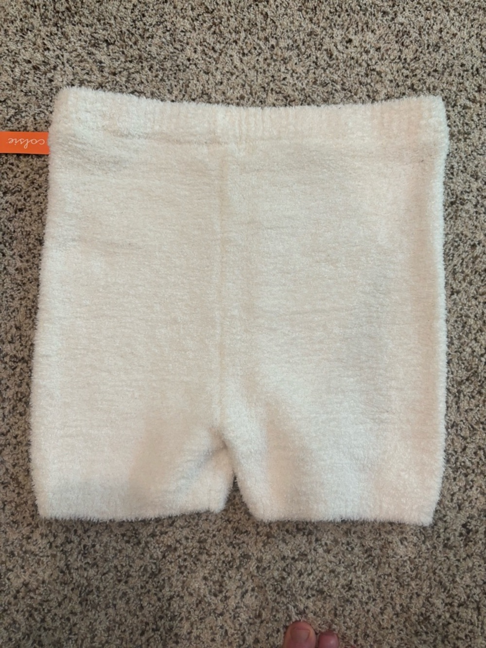 Colsie Cream Terry Knit Women’s Shorts. Size L. NWT - Picture 4 of 5